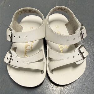 White sun San sandals